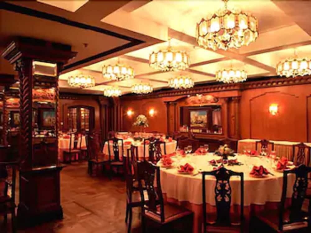 Jing An Hotel Shanghai Exterior photo